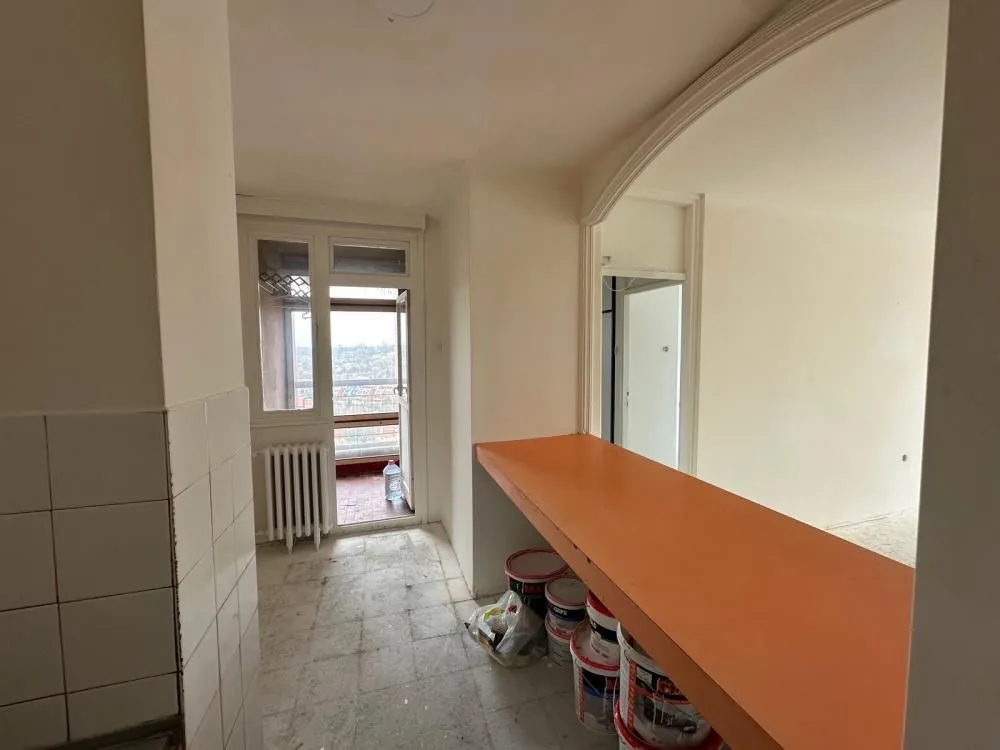 Prodaja, trosoban stan, 77m², Banjica, Voždovac Sve Podlokacije