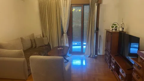 Rent, one bedroom apartment, 43m², Centar, Tivat - image 2