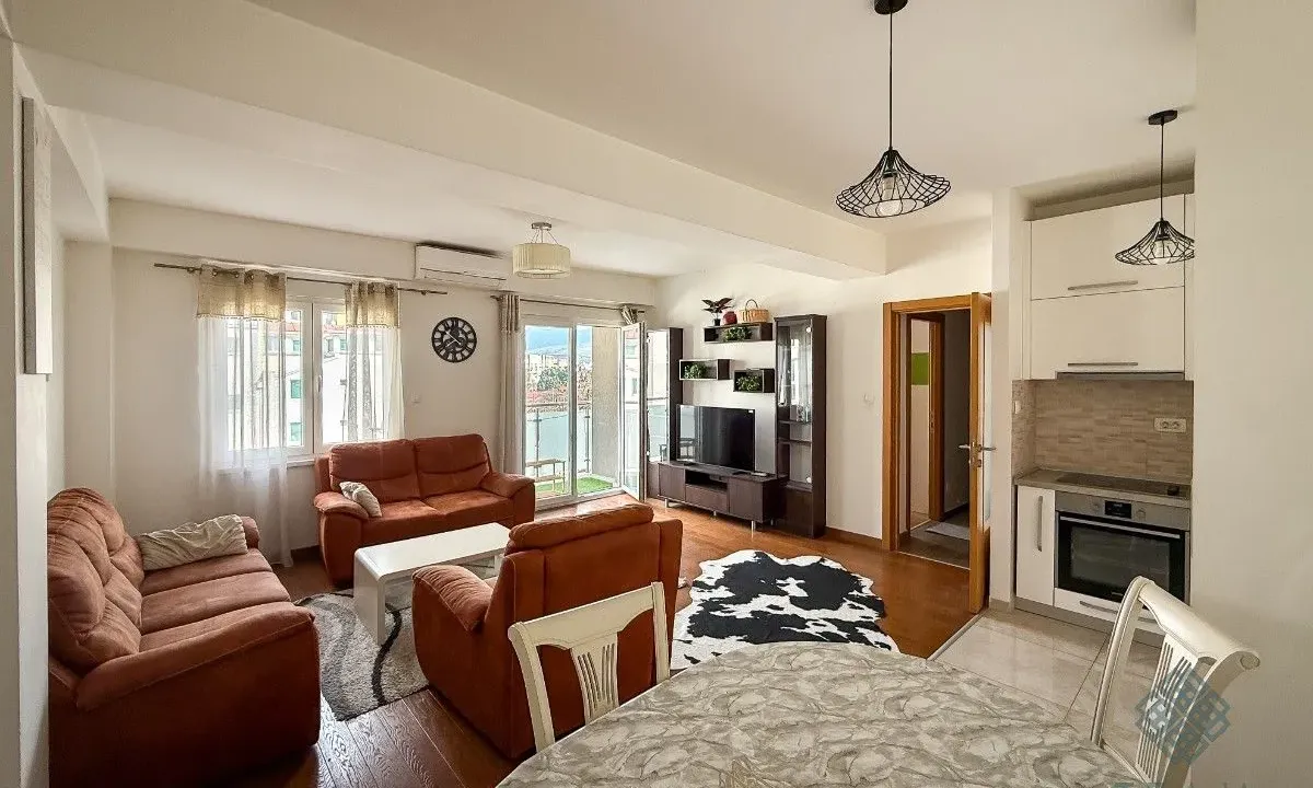 Prodaja, dvosoban stan, 65m², Ljubović, Podgorica