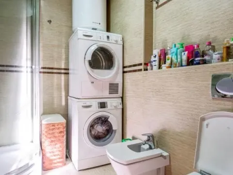 Prodaja, četvorosoban stan, 179m², Budva, Crna Gora - image 21