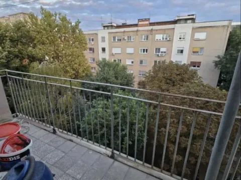 Izdavanje, trosoban stan, 61m², Stari grad, Novi Sad - image 18