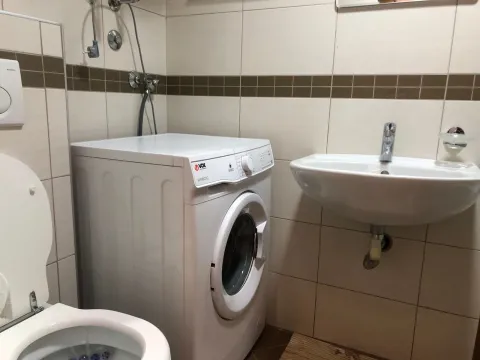 Izdavanje, jednosoban stan, 33m², City Kvart, Podgorica - image 7