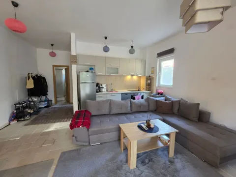 Izdavanje, jednosoban stan, 47m², Bečići, Budva - image 2