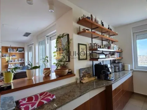 Prodaja, četvorosoban stan, 114m², Sremska Kamenica, Petrovaradin - image 15