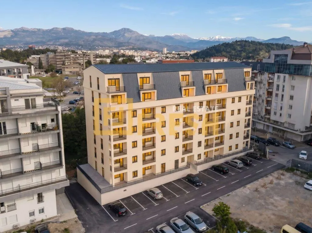 Prodaja, jednosoban stan, 43m², Krivi Most, Podgorica