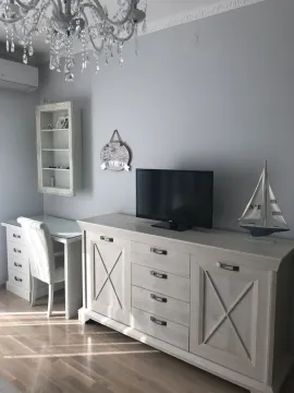 Izdavanje, četvorosoban stan, 100m², City Kvart, Podgorica - image 3
