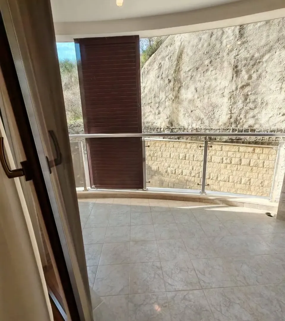 Sale, two bedroom apartment, 130m², Bečići, Budva