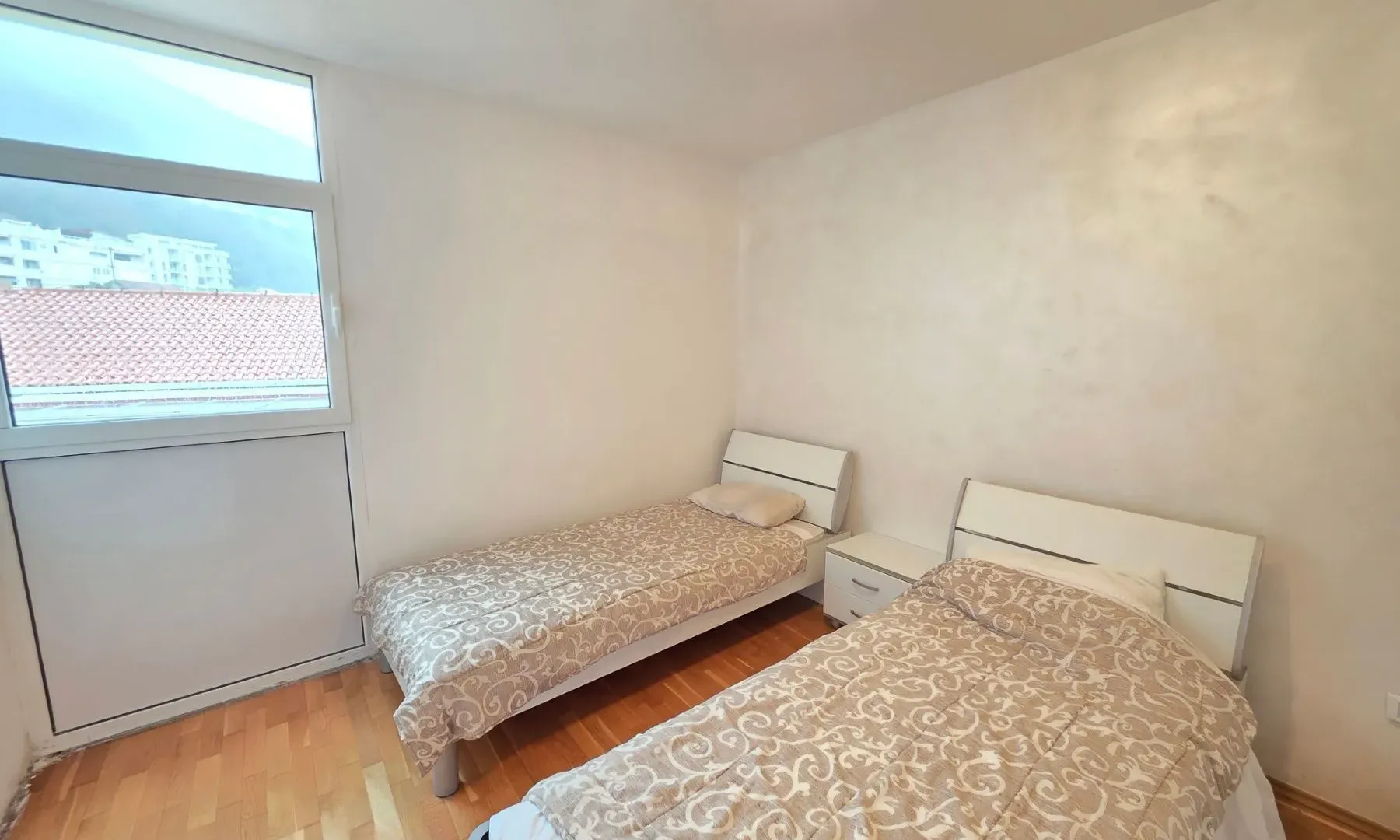 Prodaja, trosoban stan, 100m², Petrovac, Budva