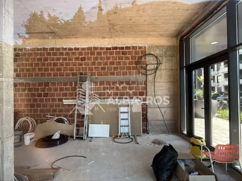 Rent, office space, 55m², Šušanj, Bar - image 2
