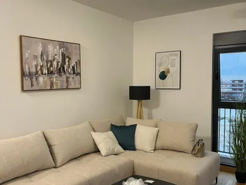 Izdavanje, jednosoban stan, 43m², City Kvart, Podgorica - image 2