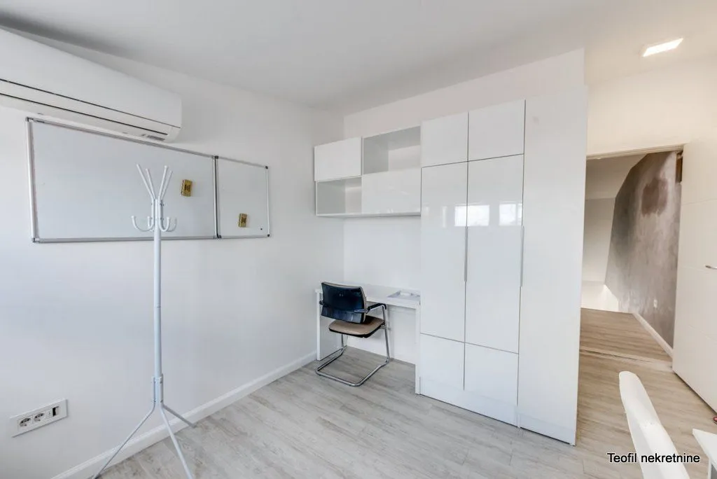 Prodaja, stan, 118m², Djeram, Pirot