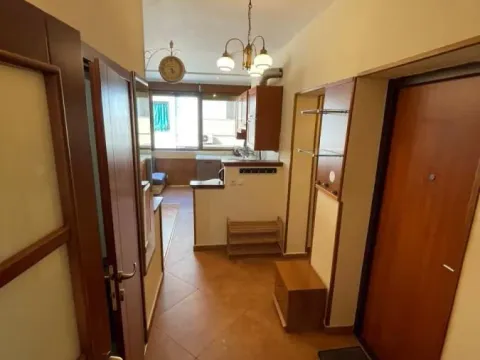Izdavanje, dvosoban stan, 79m², Centar, Tivat - image 3