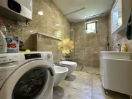 Izdavanje, dvosoban stan, 90m², Gorica C, Podgorica - image 11