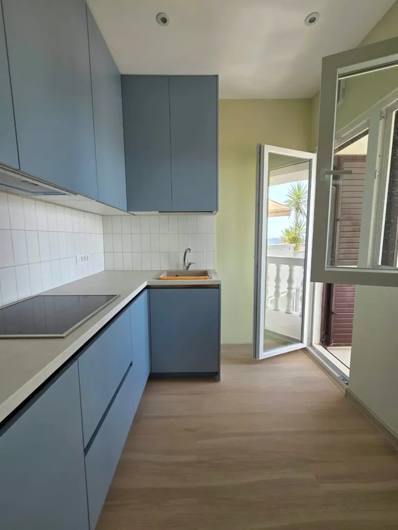 Prodaja, dvosoban stan, 93m², Centar, Budva