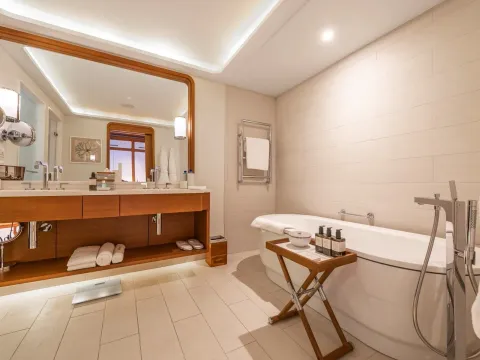 Prodaja, trosoban stan, 221m², Porto Montenegro, Tivat - image 18