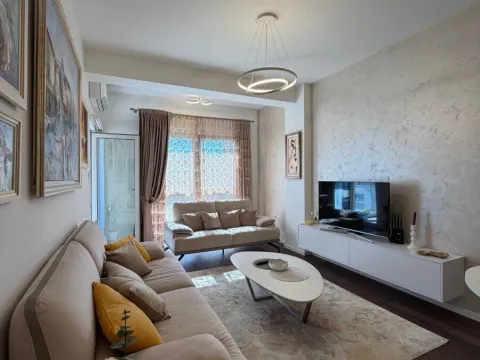 Rent, apartment, 72m², Momišići, Podgorica - image 1