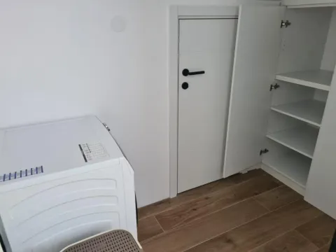 Rent, three bedroom apartment, 360m², Savski Venac, Beograd - image 7