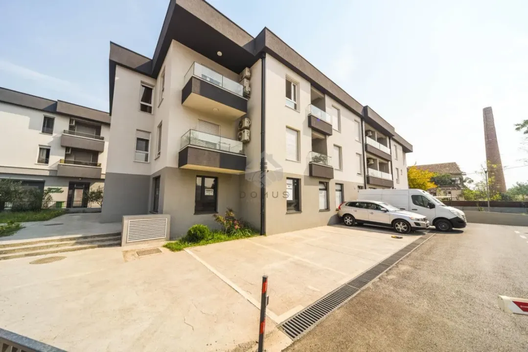 Prodaja, poslovni prostor, 102m², Zabjelo, Podgorica