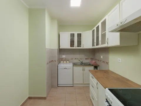 Prodaja, stan, 106m², Tivat, Crna Gora - image 2