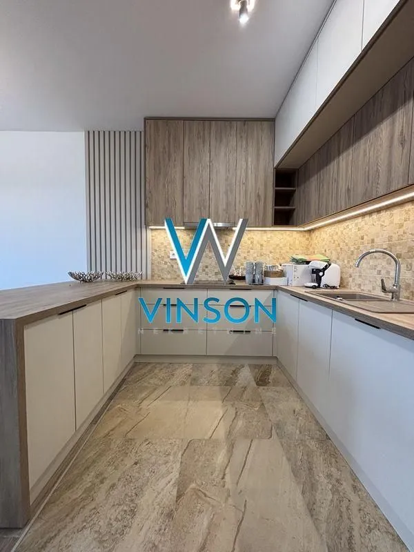 Izdavanje, dvosoban stan, 120m², Petrovaradin, Novi Sad