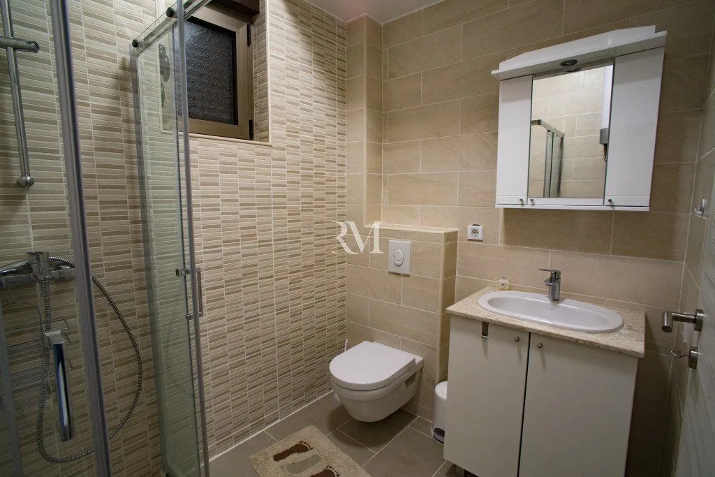 Prodaja, dvosoban stan, 73m², Mažina, Tivat