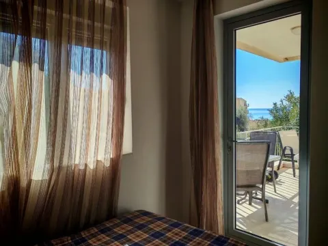 Sale, two bedroom apartment, 54m², Petrovac, Budva - image 7