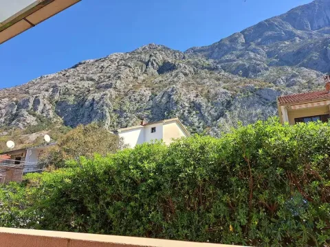 View of the mountain and surrounding houses from the terrace. - image 17