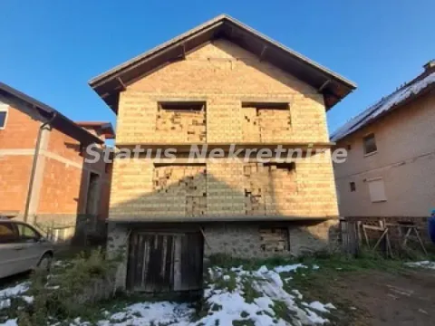 Prodaja, kuća, 250m², Futog, Novi Sad Sve Podlokacije - image 2