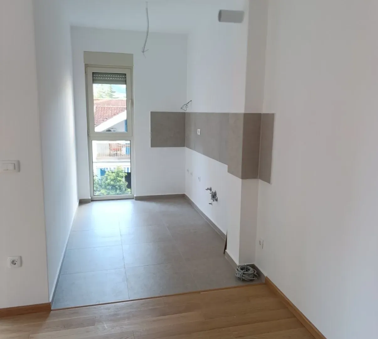 Prodaja, dvosoban stan, 65m², Centar, Budva