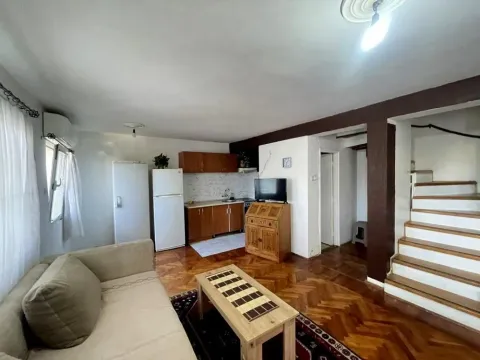 Sale, two bedroom apartment, 65m², Savski Venac, Beograd - image 2