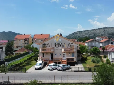 Izdavanje, petosoban stan, 165m2, Tološi, Podgorica