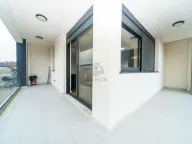 Izdavanje, trosoban stan, 130m², Dalmatinska ulica, Podgorica - image 15