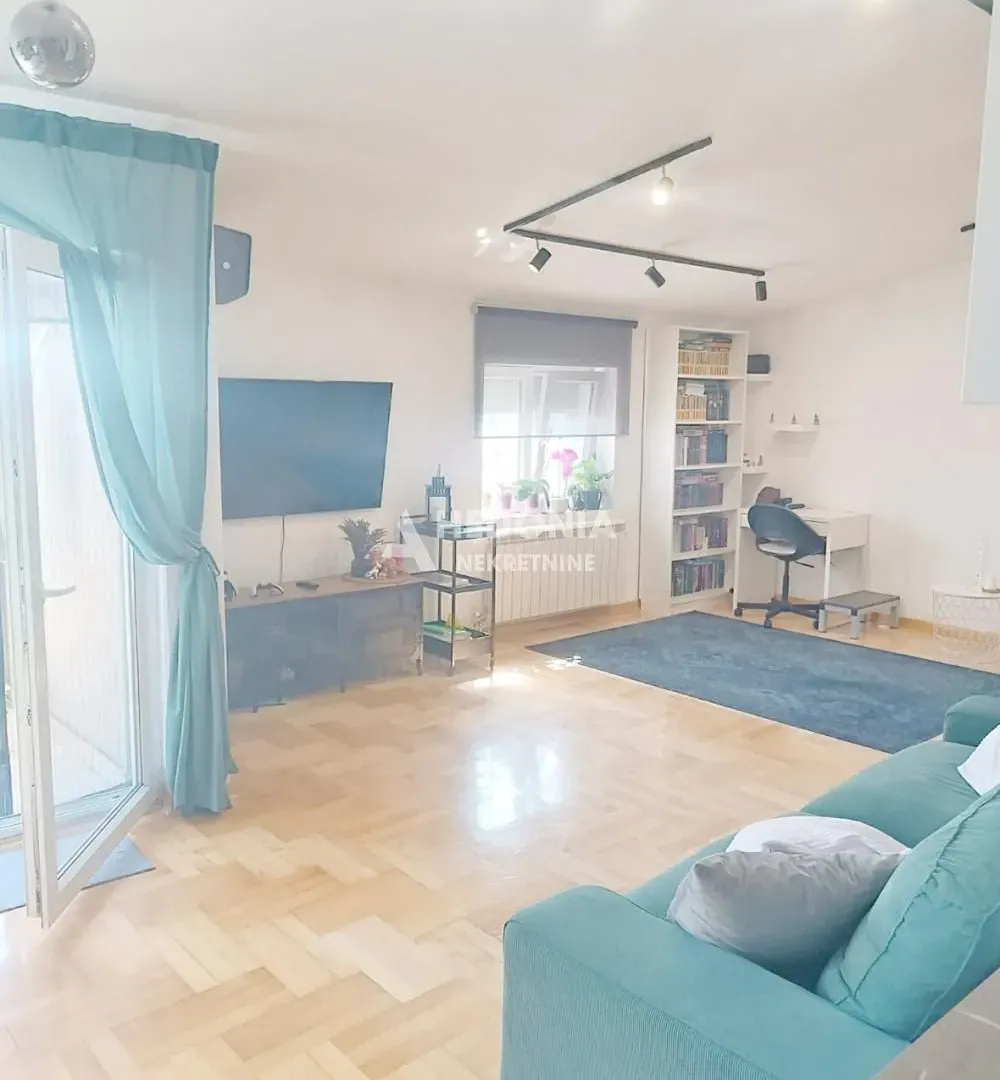 Prodaja, trosoban stan, 75m², Zvezdara Sve Podlokacije, Beograd