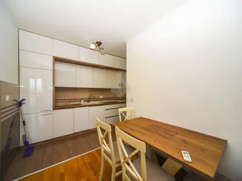Prodaja, jednosoban stan, 46m², Stari Aerodrom, Podgorica - image 4
