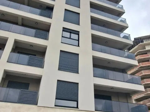 Sale, one bedroom apartment, 62m², Centar, Bar - image 2