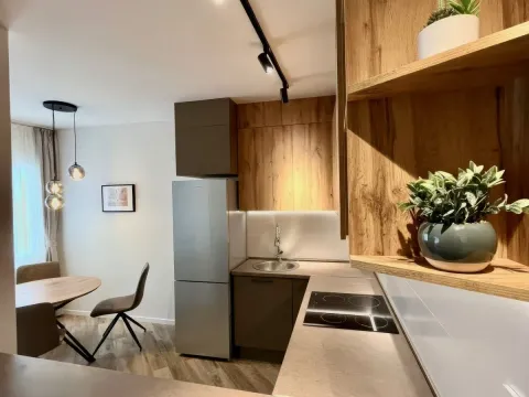 Rent, two bedroom apartment, 70m², Mažina, Tivat - image 5
