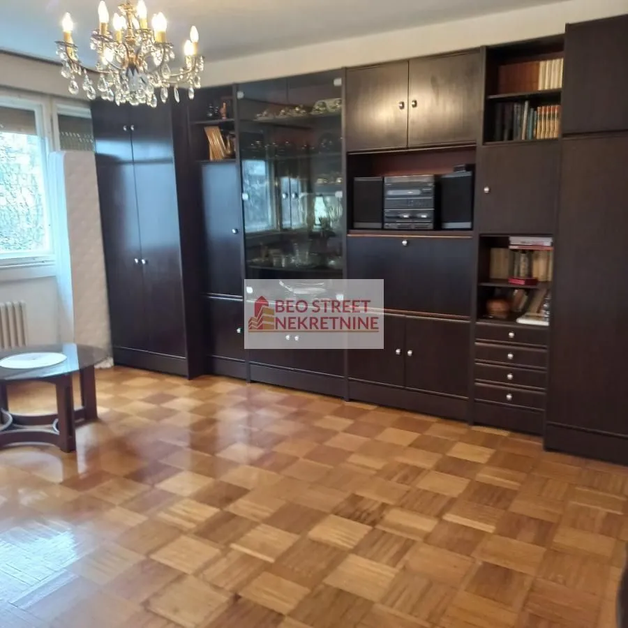 Izdavanje, trosoban stan, 67m², Konjarnik, Voždovac Sve Podlokacije