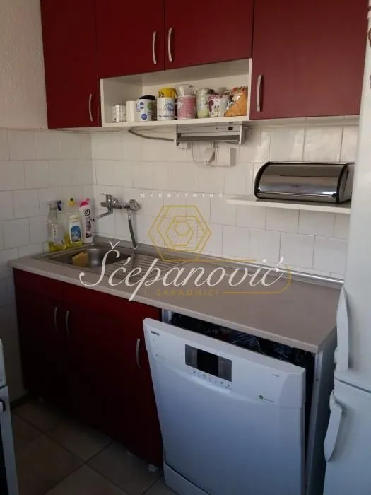 Prodaja, dvosoban stan, 48m², Bulevar Oslobodjenja, Novi Sad Sve Podlokacije