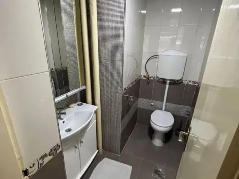 Izdavanje, dvosoban stan, 51m², Centar, Niš - image 6