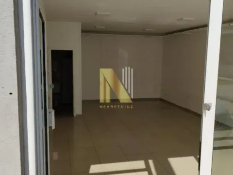 Rent, office space, 42m², Detelinara, Novi Sad Sve Podlokacije - image 3