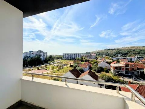 Prodaja, jednosoban stan, 42m², Zabjelo, Podgorica - image 12