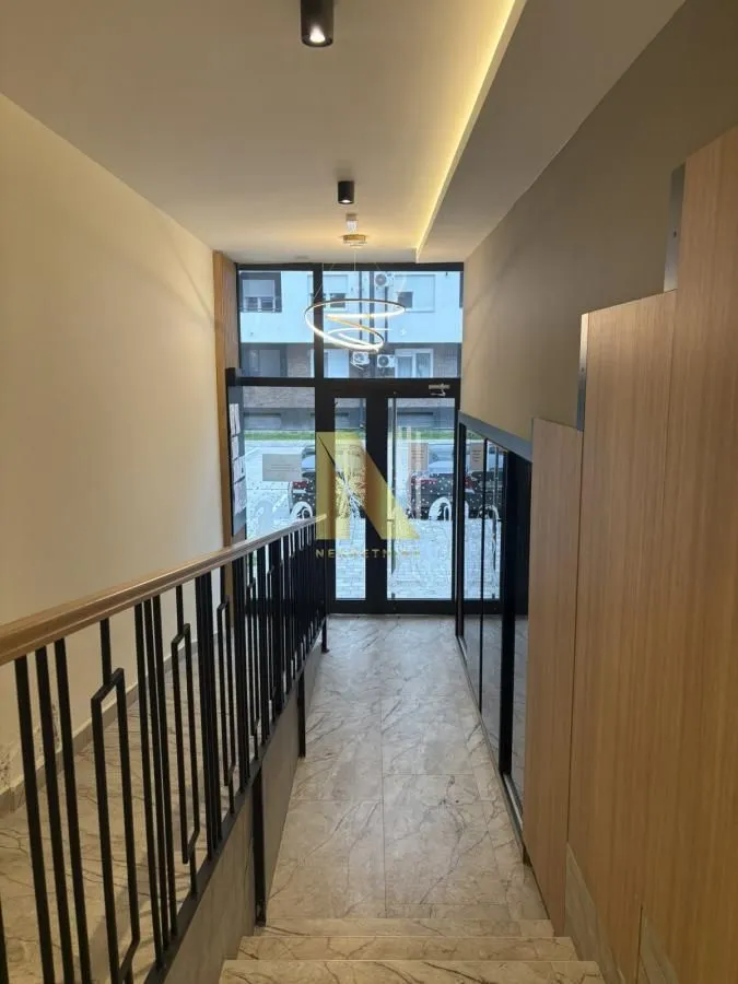 Izdavanje, jednosoban stan, 39m², Avijatičarsko naselje, Novi Sad Sve Podlokacije