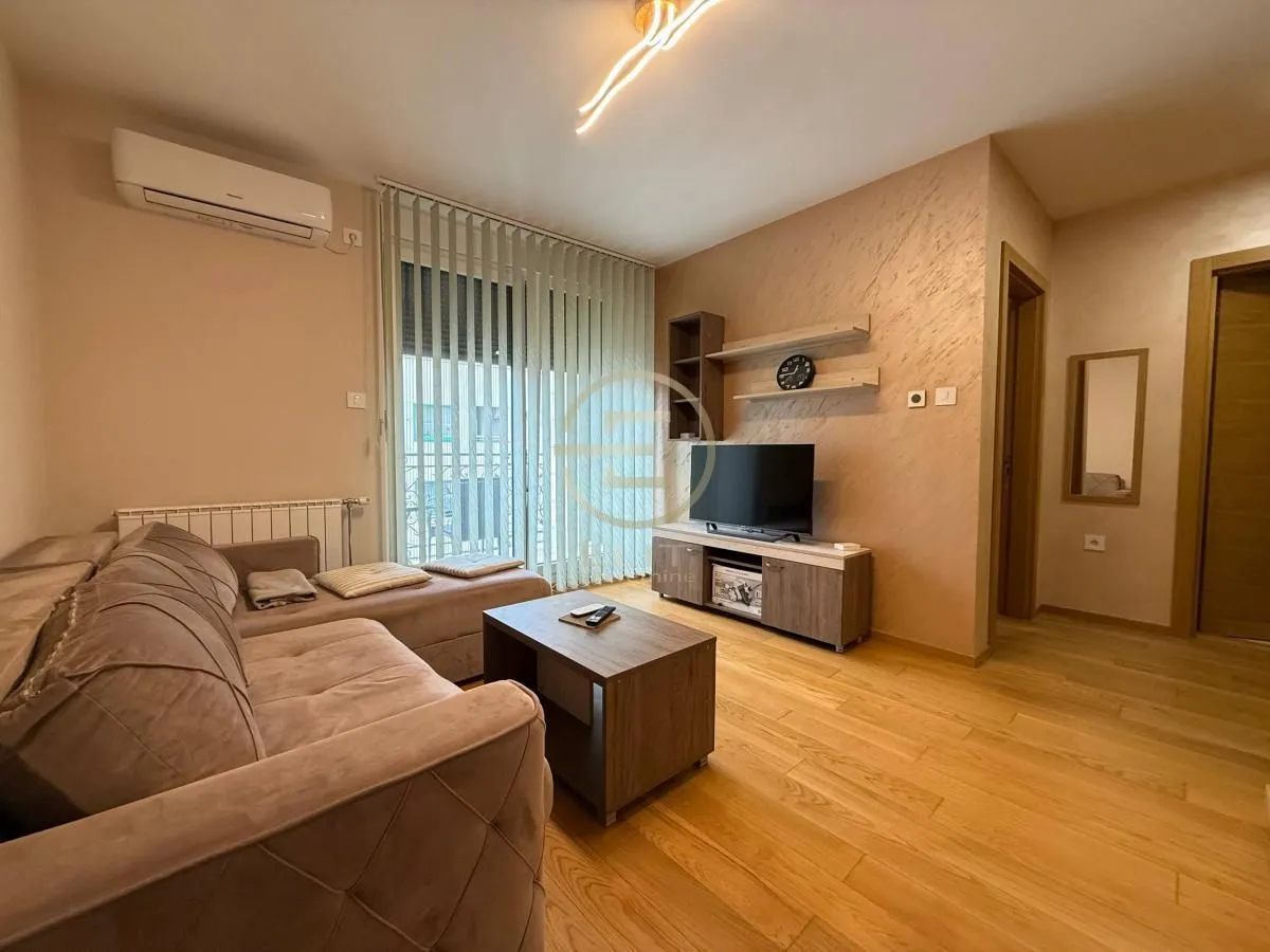 Rent, two bedroom apartment, 42m², Rotkvarija, Novi Sad Sve Podlokacije