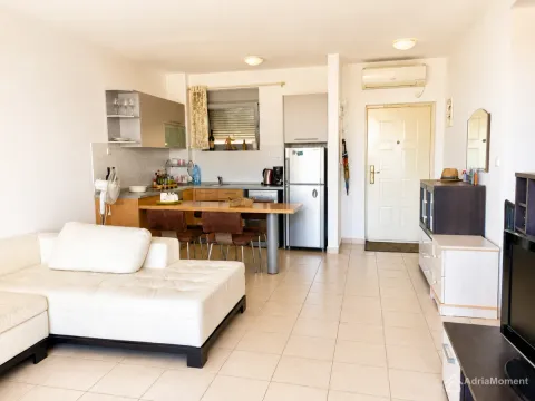 Prodaja, dvosoban stan, 54m², Petrovac, Budva - image 2