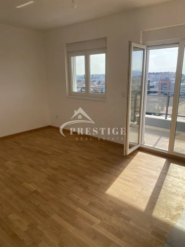 Prodaja, stan, 65m², Stari Aerodrom, Podgorica