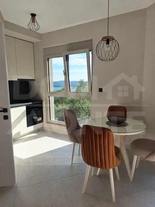 Rent, one bedroom apartment, 33m², Tivat, Crna Gora