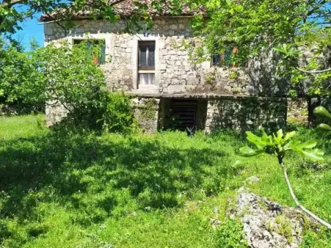 Prodaja, kuća, 73m², Danilovgrad, Crna Gora - image 1