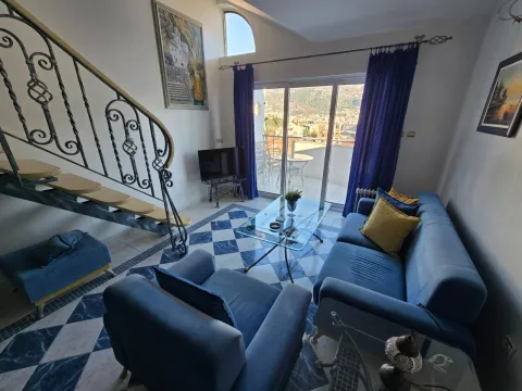 Prodaja, trosoban stan, 81m², Budva, Crna Gora - image 1