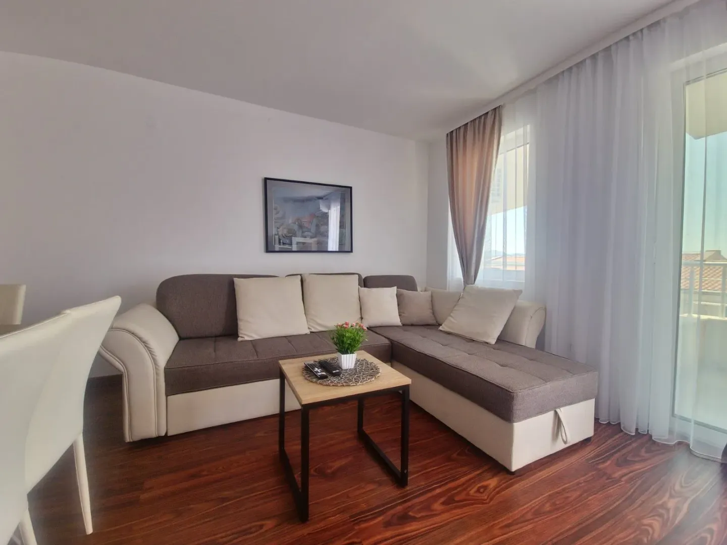 Rent, two bedroom apartment, 93m², Petrovac, Budva