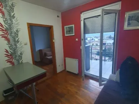 Stan in Bulevar Evrope